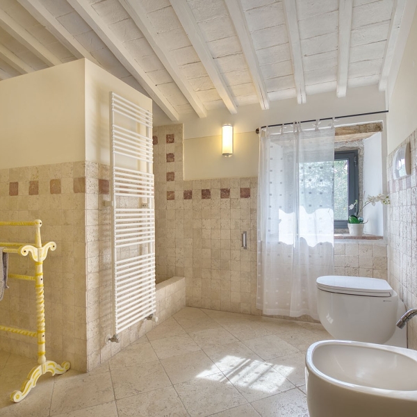 En suite bathroom